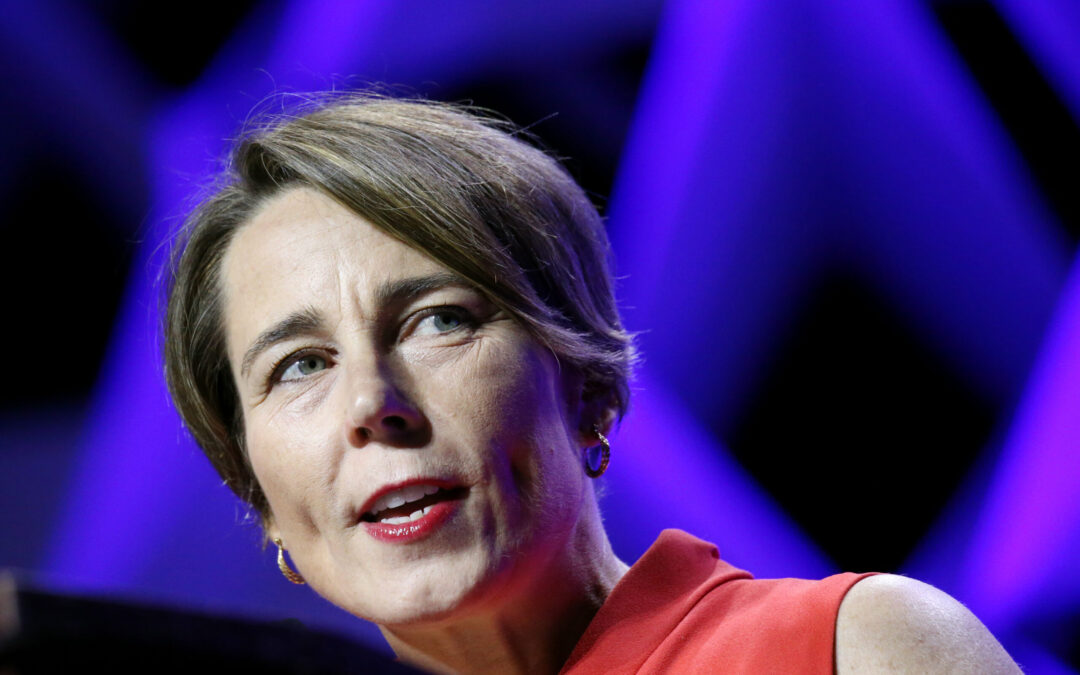 La gobernadora Kelly defiende la privacidad de beneficiarios de SNAP frente a presiones federales