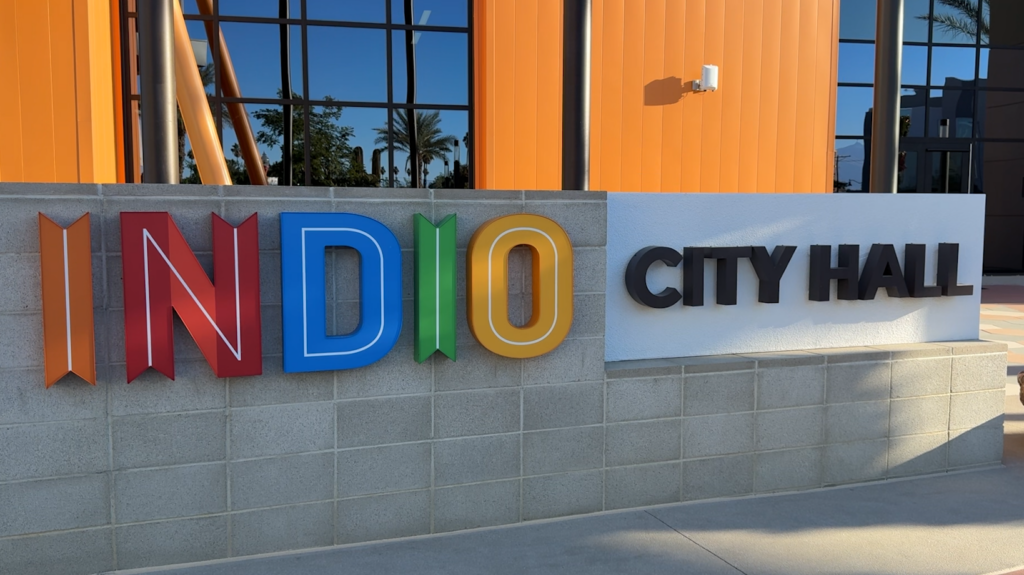 Ayuntamiento de Indio Aprueba Solicitar Información sobre Detenciones de ICE