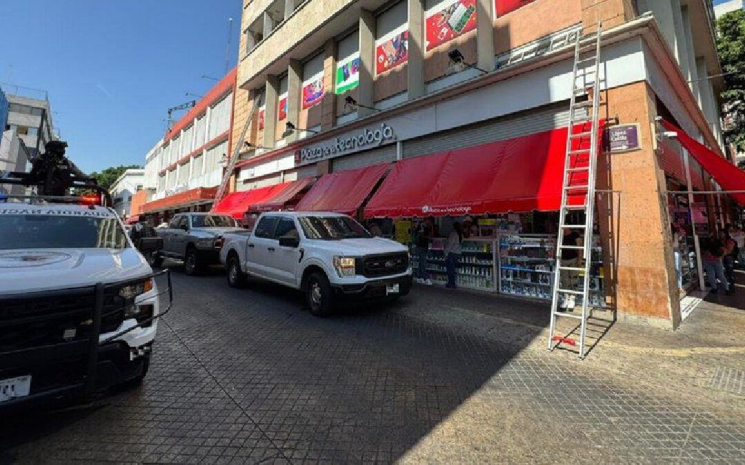Operativos fiscales en el Centro de Guadalajara: Combatiendo la venta de artículos robados en plazas de electrónicos