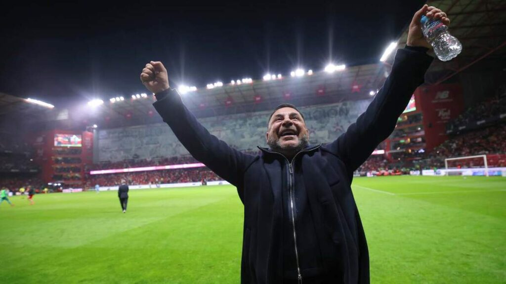 Desempeño parejo de Antonio Mohamed contra Tigres en la Liga MX