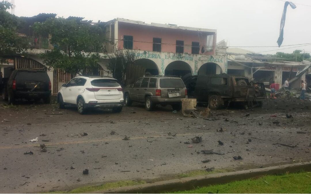 Coahuayana: Aumentan a 5 las víctimas mortales por coche bomba y se implementa evacuación aérea