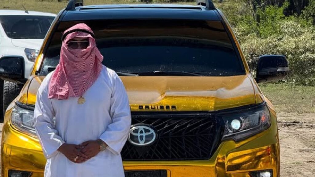 Incidente Viral: Influencer Insulta a Policías Tras Confiscar su Camioneta Lujosa en Los Ángeles