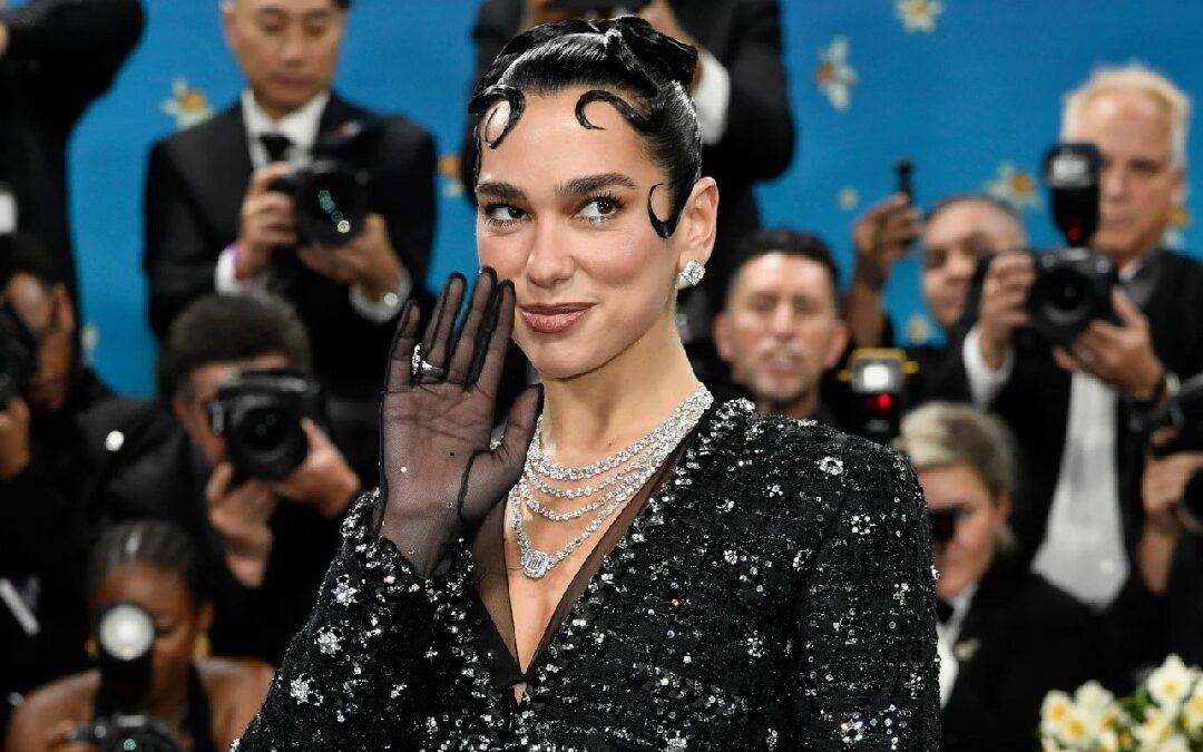 Dua Lipa Brilla al Aprender Español y Cantar ‘Oye, Mi Amor’ con Fher de Maná