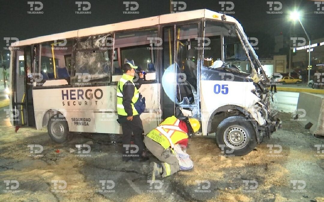 Accidente de Volcadura en Saltillo Deja 9 Guardias de Seguridad Heridos