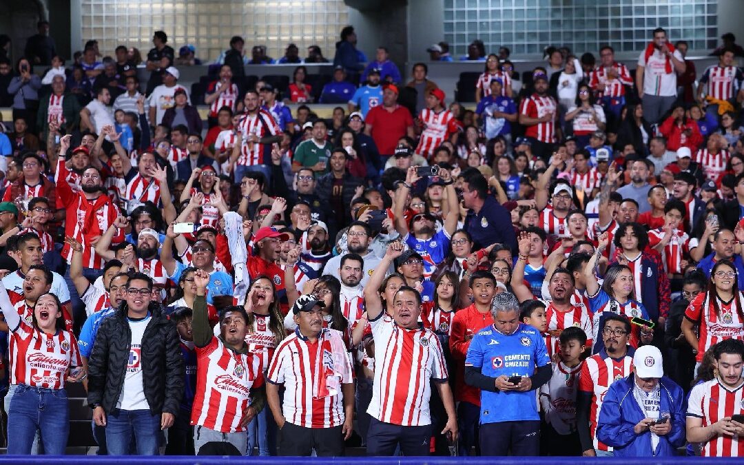 ¿Cuáles son los Orígenes de los Colores de las Chivas del Club Deportivo Guadalajara?