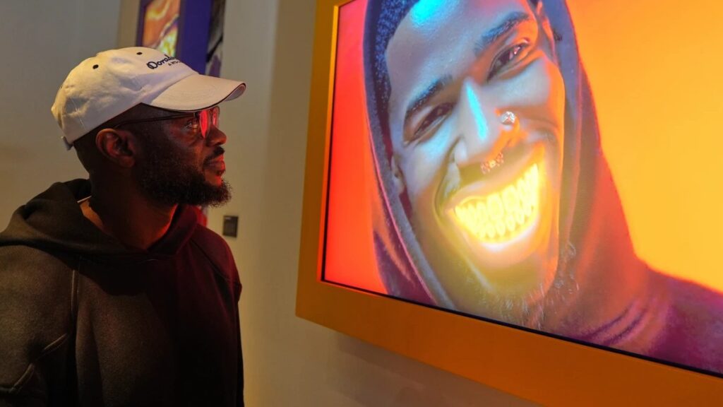 Comediantes en Los Ángeles Integran Herramientas de IA y Mantienen el Control Creativo