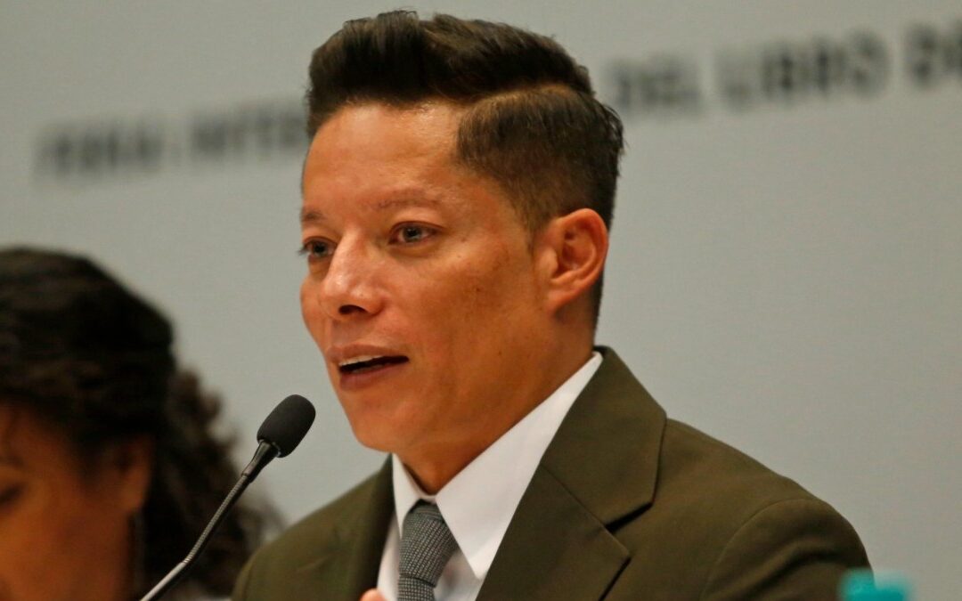 Reclutamiento y Desapariciones: Víctor Ornelas Presenta su Libro en la FIL 2025