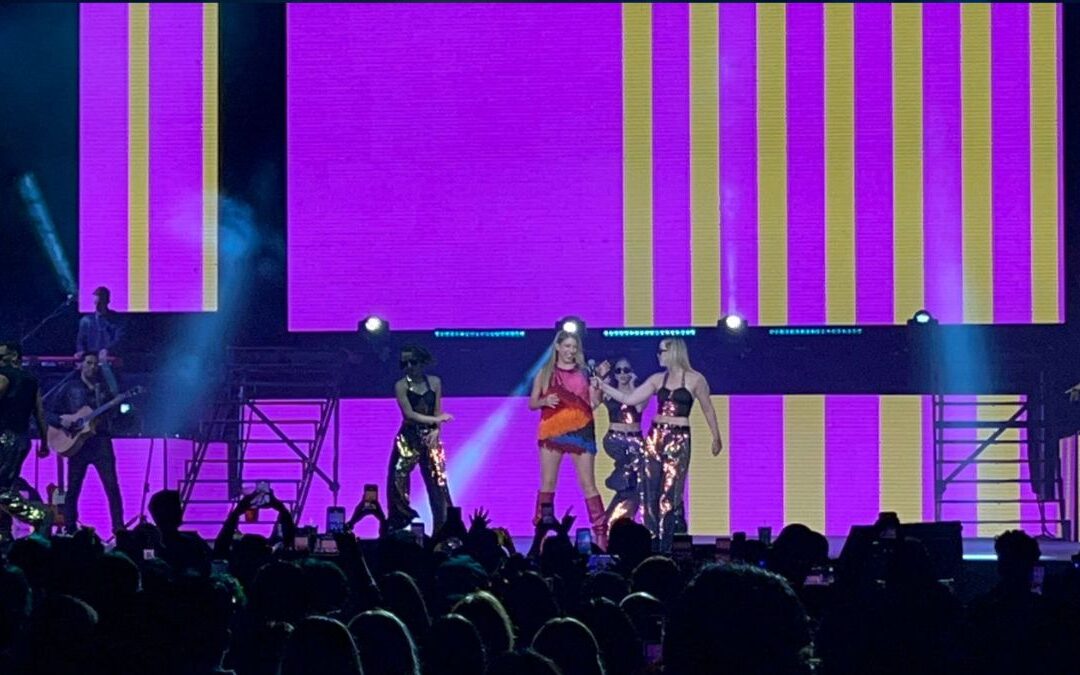 Flor Bertotti Llevó a los Regios a un Viaje Musical al Pasado en su Concierto en Monterrey