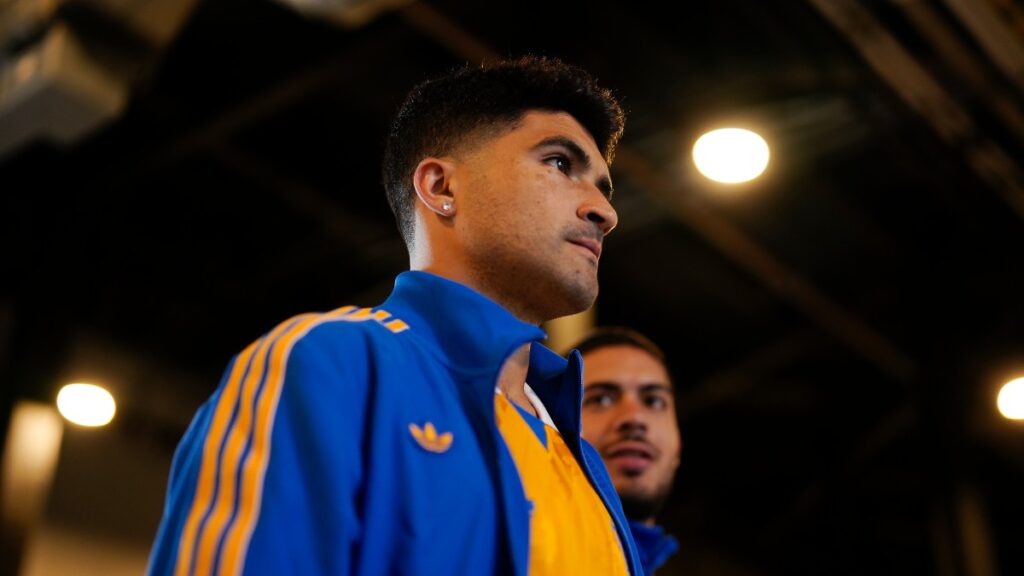 Nicolás Ibáñez en Riesgo para la Semifinal de Vuelta contra Cruz Azul por Lesión