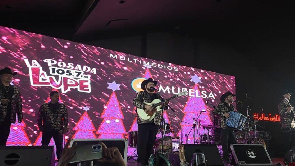 Posada 2025: La Lupe 105.7 Brinda Diversión con Fuego Indio y Salomón Robles en Los Ángeles
