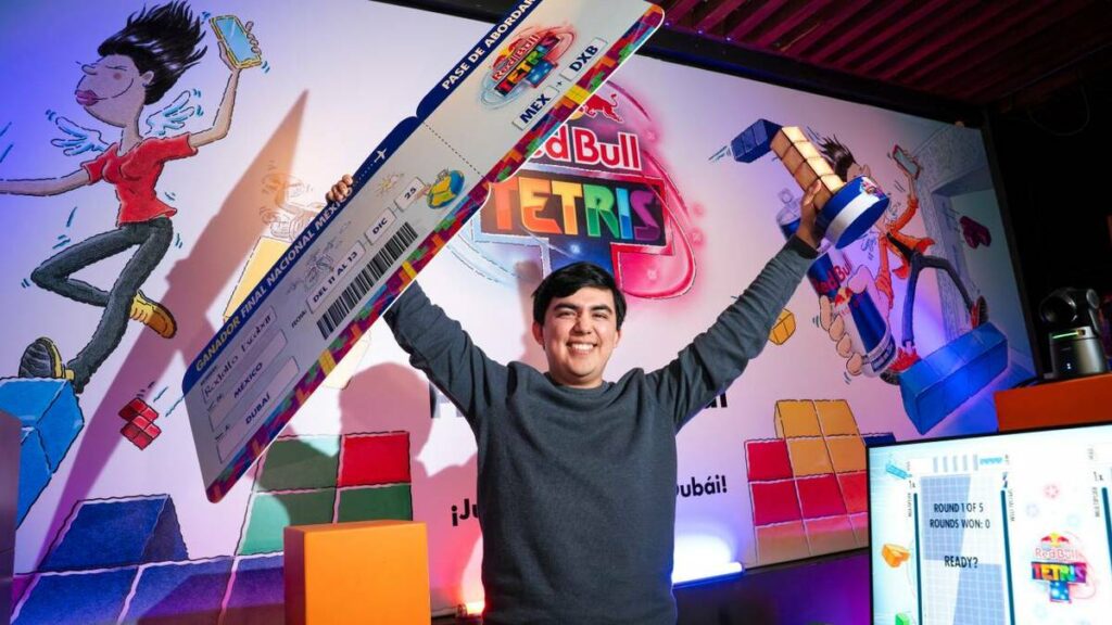 México se Prepara para el Primer Red Bull Tetris con Drones en Dubái
