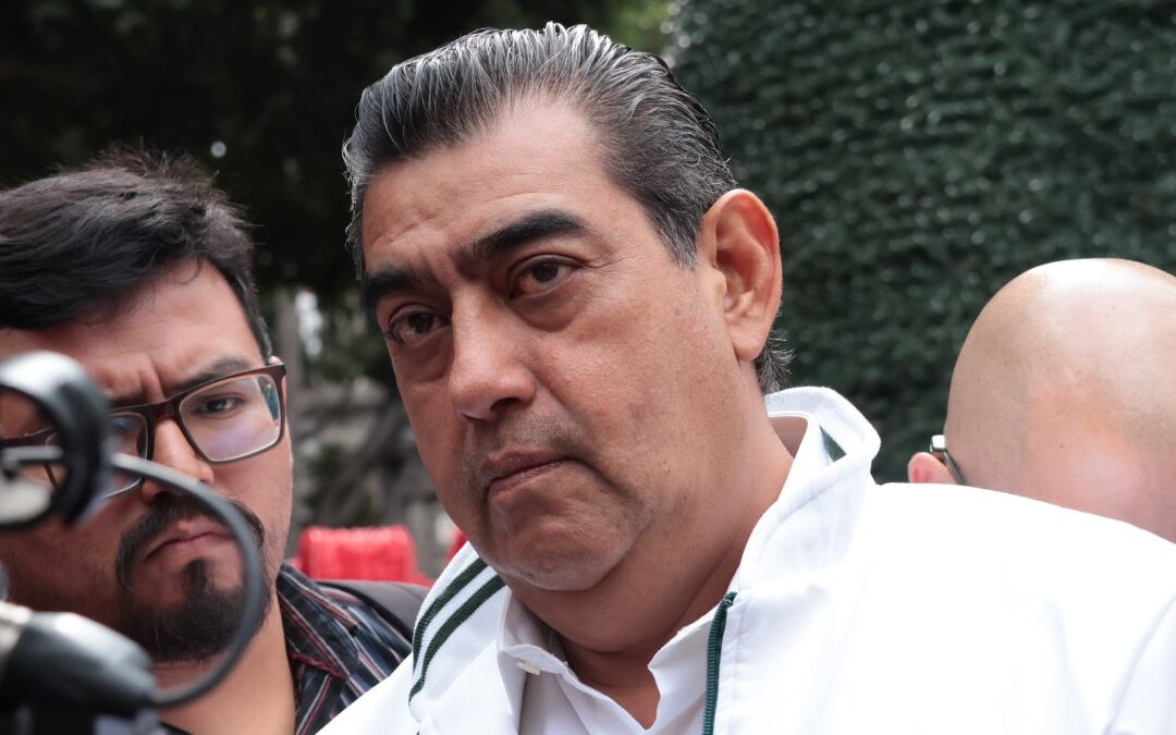 Sergio Salomón exhorta a esperar resultados de auditorías sobre corrupción en la SEP Puebla