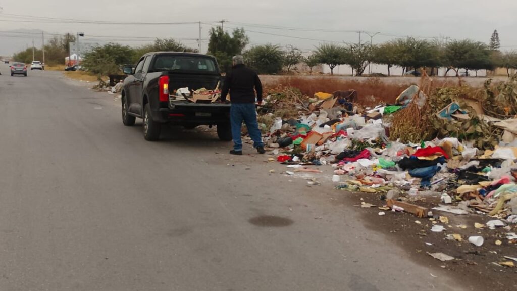 Detenciones por Basura: Tres Arrestados en la Colonia Monterreal de Torreón